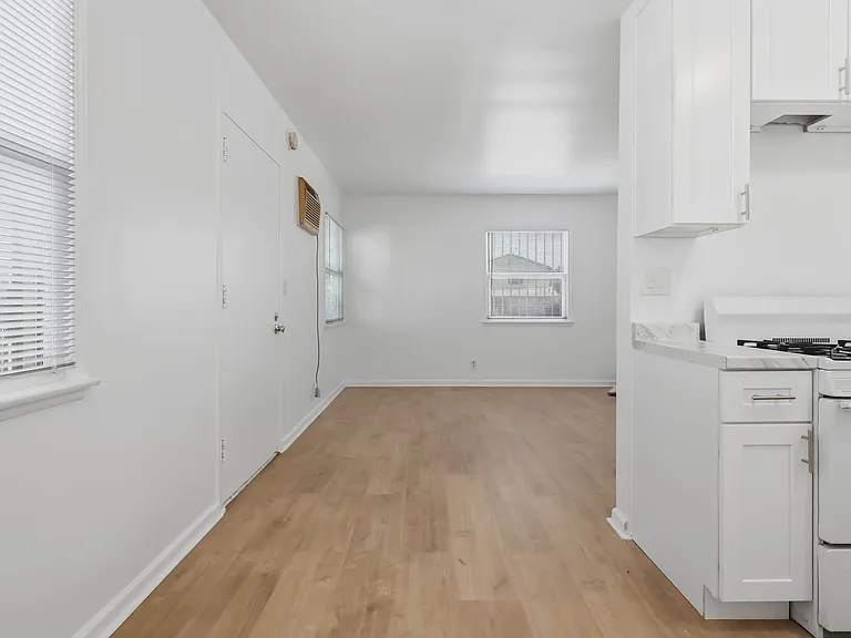 12805 Vanowen St — Photo 10