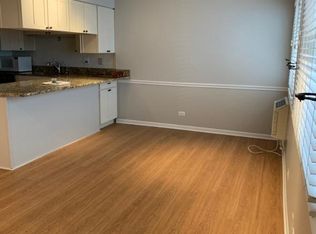 707 W Diversey Pkwy APT C, Chicago, IL 60614