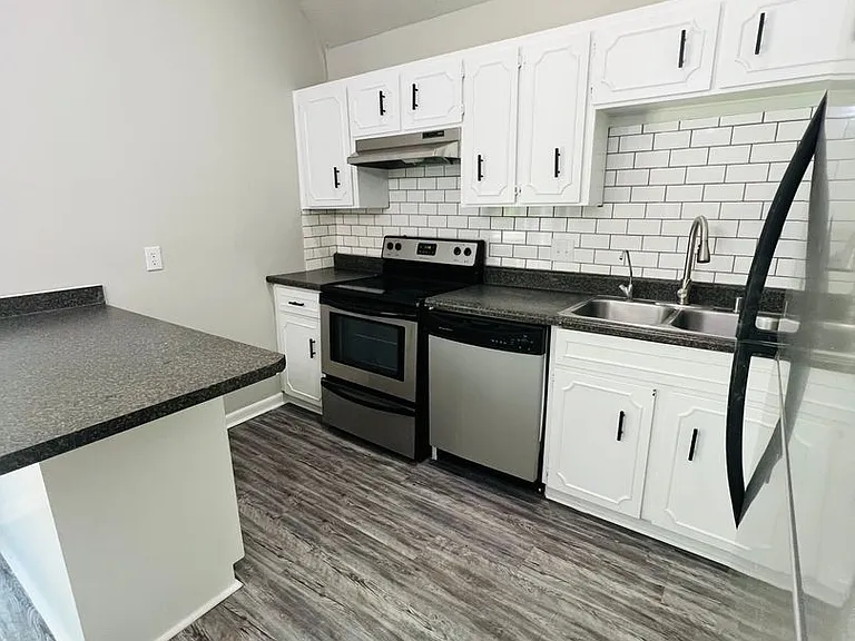 908 Spanish Oak Dr — Photo 6