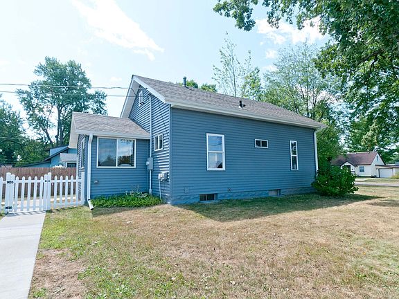 5th image of 939 Craite Ave