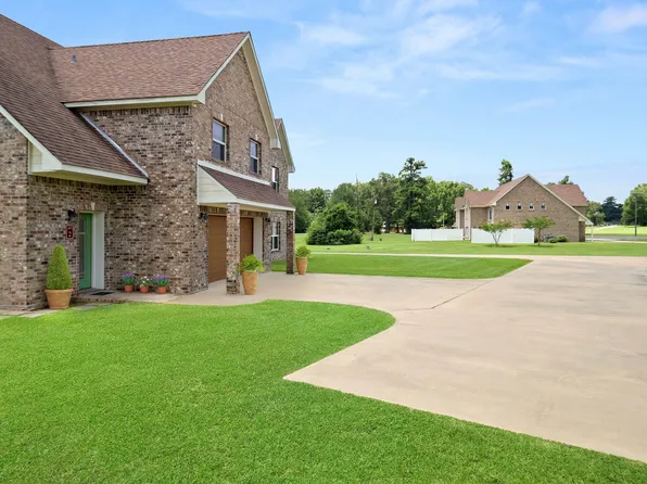 1832 W Hawthorne Rd APT 1, Leesville, LA 71446