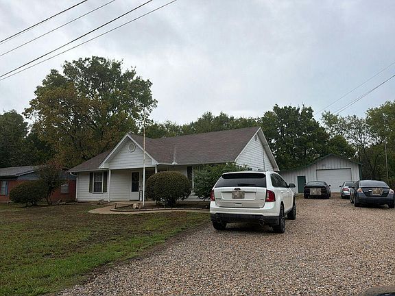 2nd image of 1135 Old Jefferson Rd