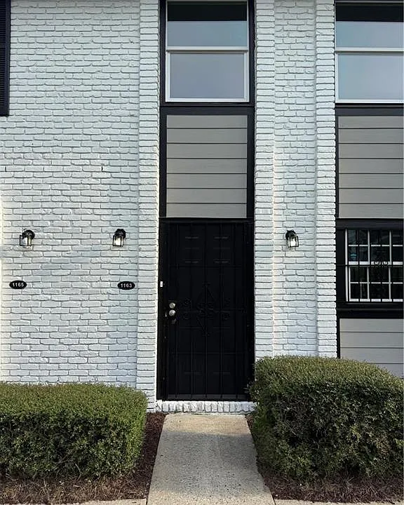 1161 Boulevard