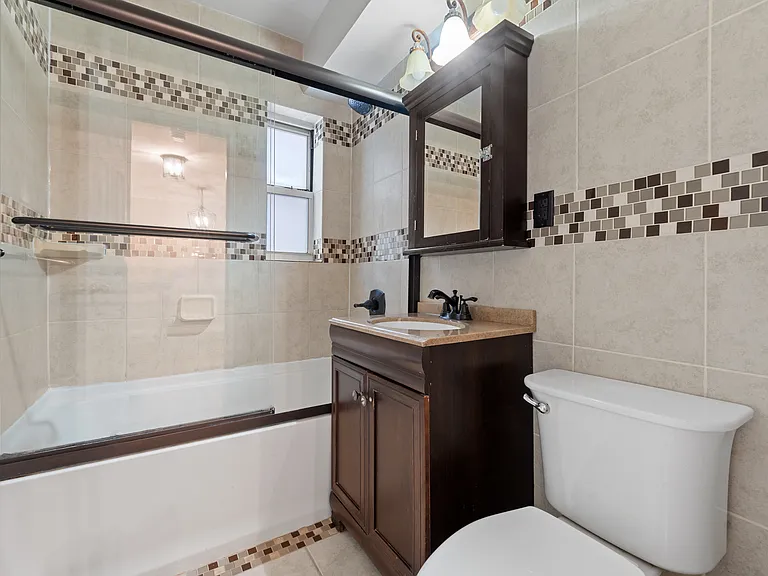 6730 Clyde St #5B — Photo 14