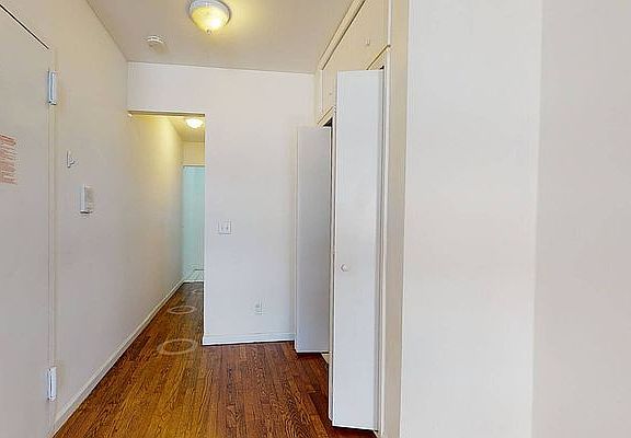 2nd image of 214 E 85th St APT 2A