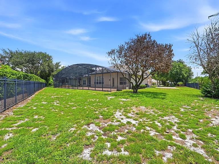 5224 Vistamere Ct — Photo 61