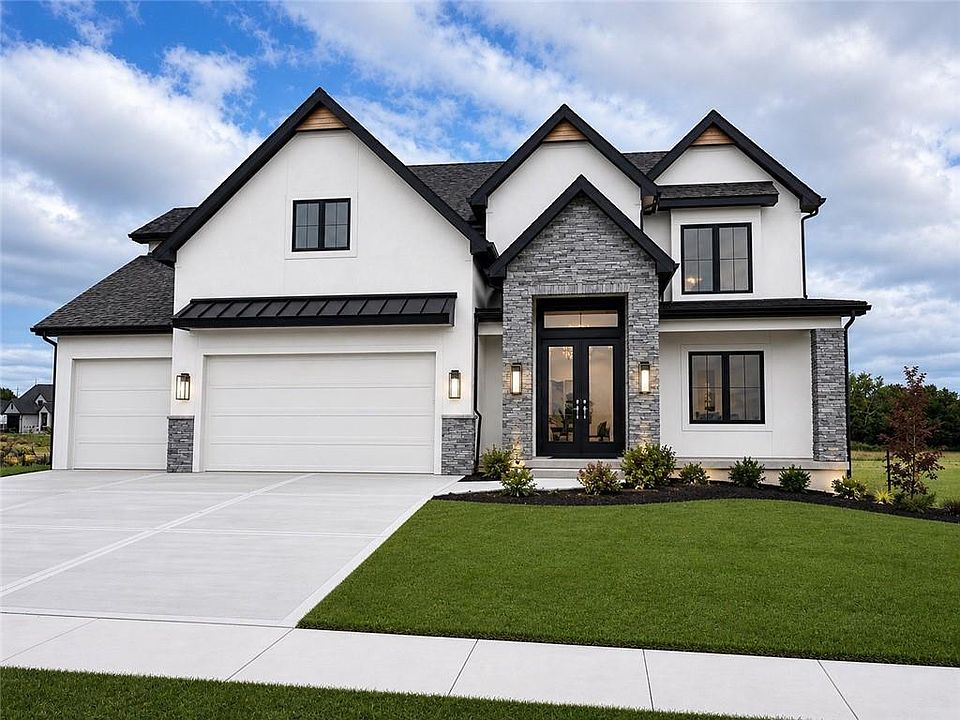 1st image of 4713 NW Sienna Rdg
