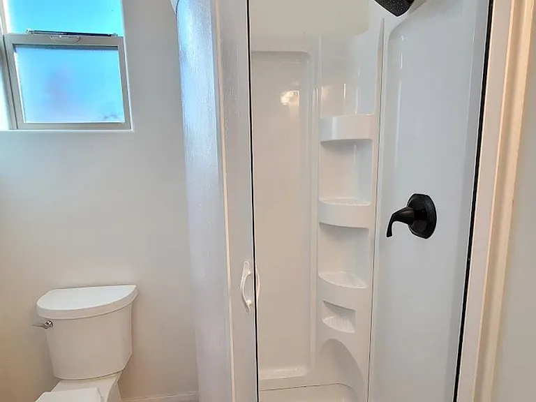 255 S 1150 W — Photo 23