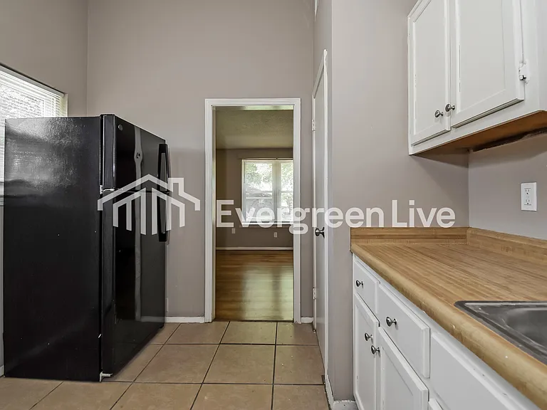 1597 Whitehead Dr — Photo 9