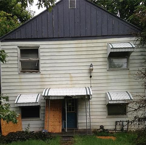 2nd image of 2909 Topping Ave