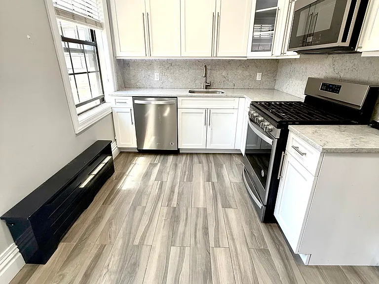 35-01 191st St #2K — Photo 3