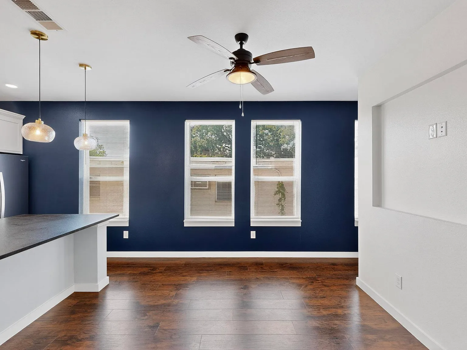 Studio, 558 sqft, $1,450 — Photo 2