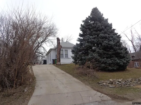 7039 S 43rd St, Bellevue, NE 68147