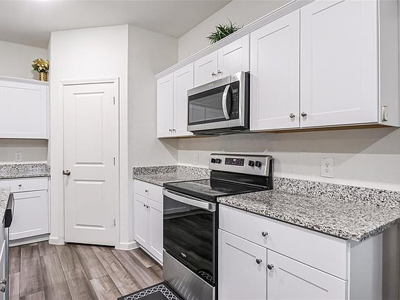 2nd image of 2629 Comal Creek Dr