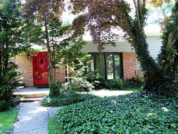 2nd image of 1365 W Indian Creek Dr