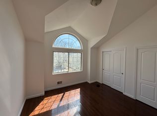 43 Ludwig Ln, Staten Island, NY 10303