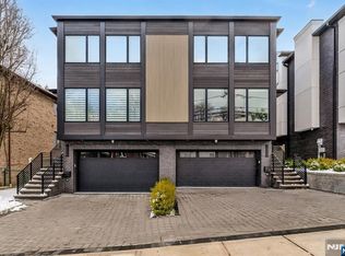 1224 15th St, Fort Lee, NJ 07024