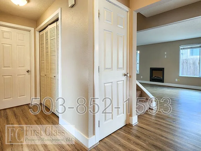 4319 SE 37th Ave — Photo 3