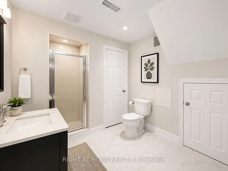 9 Alyssum Ct #LOWER — Photo 10
