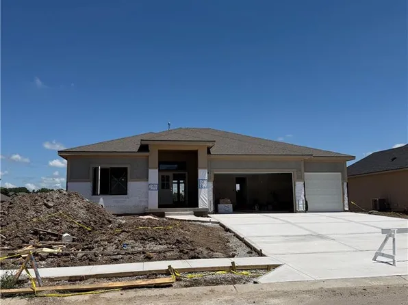 2343 Foxtail Dr, Kearney, MO 64060