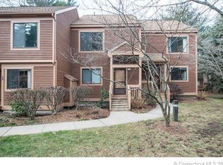 2 Wilton Ct, Avon, CT 06001