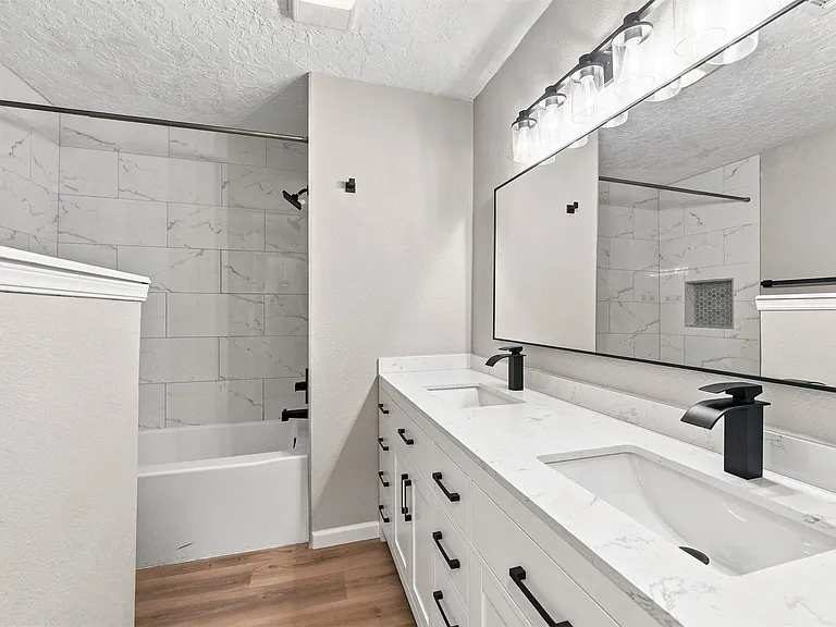 6655 S 67th East Ave — Photo 39