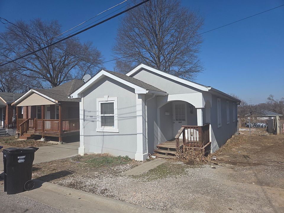 1st image of 207 Waller Ave