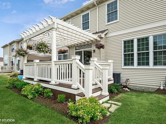 Lovely deck and pergola!