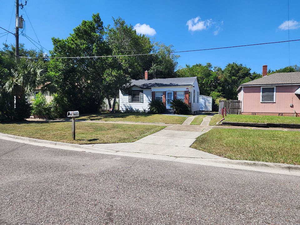 1st image of 665 Chestnut Dr #1