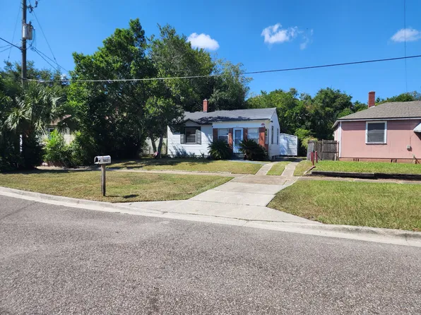 665 Chestnut Dr, Jacksonville, FL