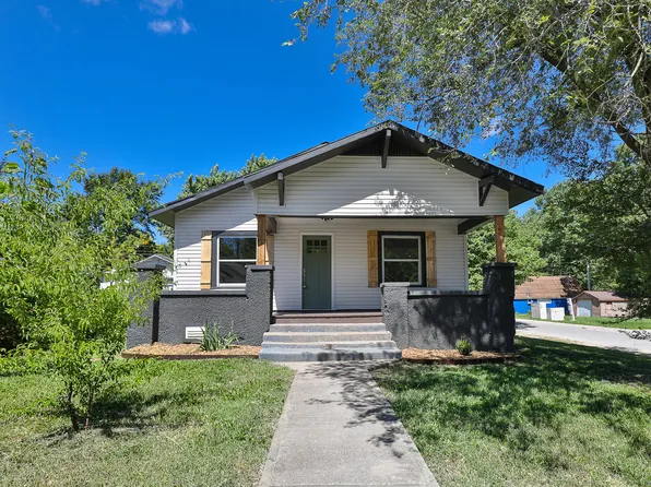 2263 N Rogers Avenue, Springfield, MO 65803