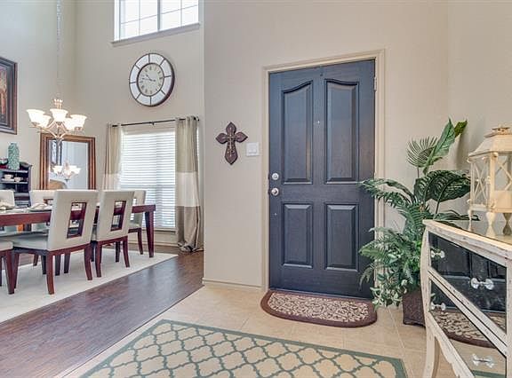 5th image of 2713 Albatross Ln