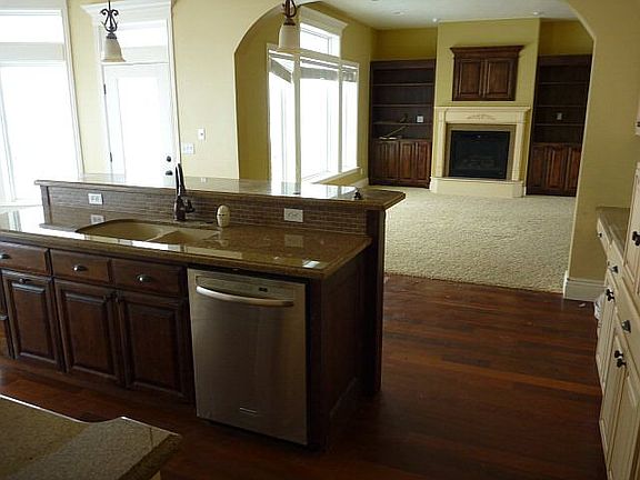 4th image of 3924 S Boulder Creek Ln