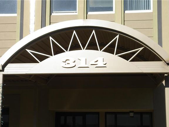 2nd image of 314 N Last Chance Gulch