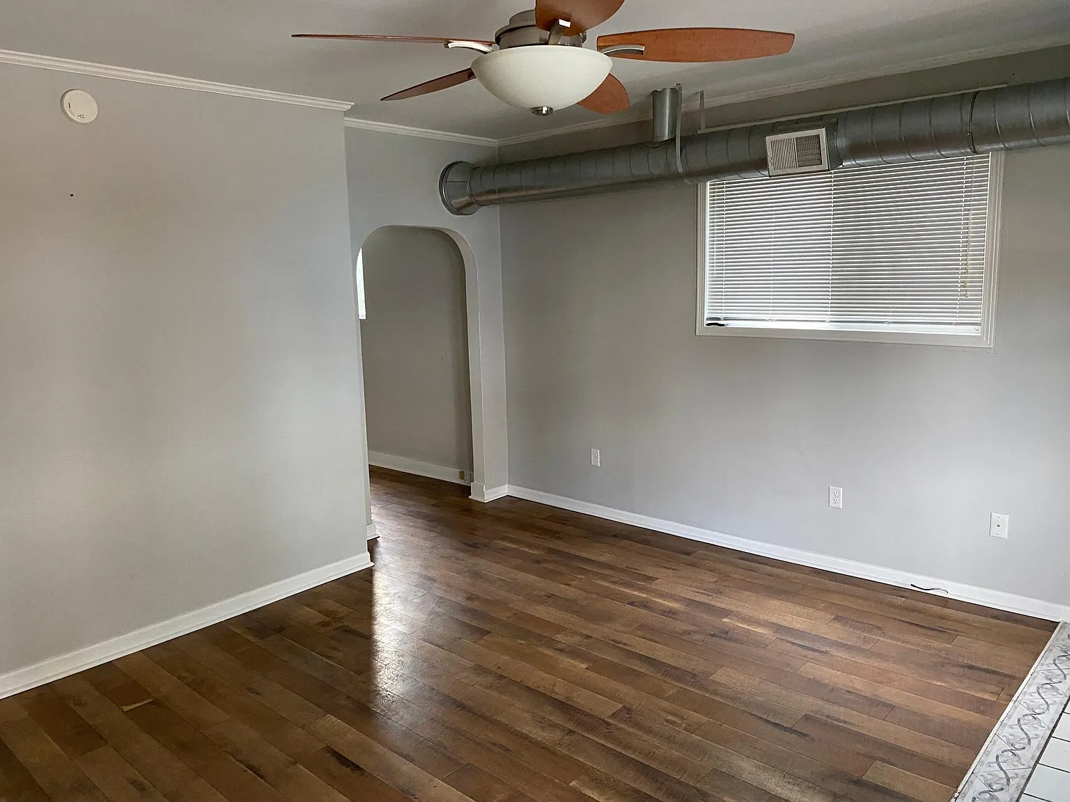 329 Linden Ave — Photo 4