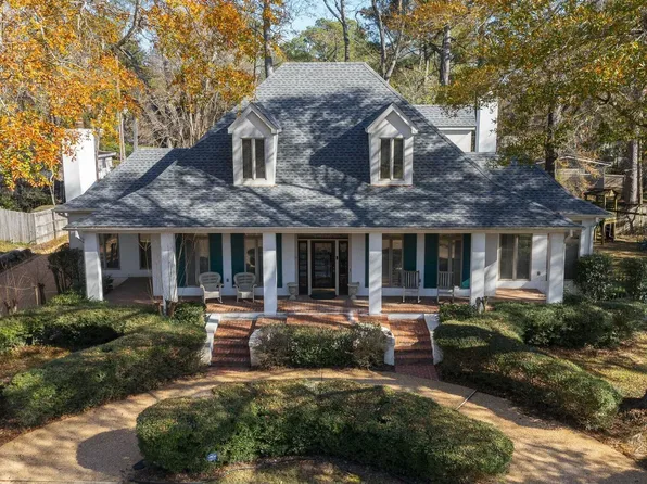 1 Pond Side Dr, Jackson, MS 39211
