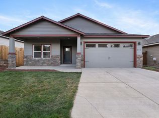 193 NW 31st St, Redmond, OR 97756