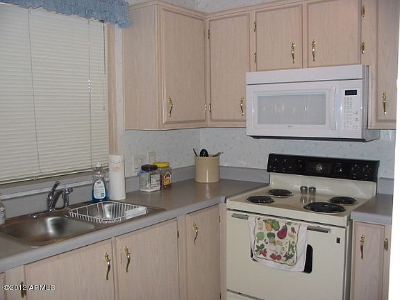 4th image of 6234 S Oakmont Dr