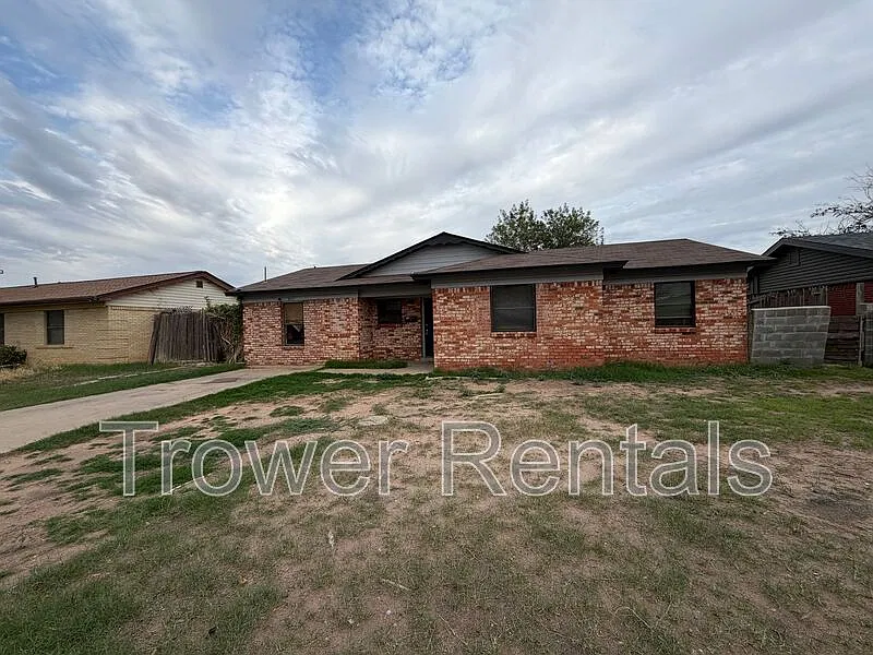 8834 Lamar Ave
