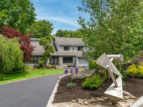 3 Ernest, Kings Park, NY 11754
