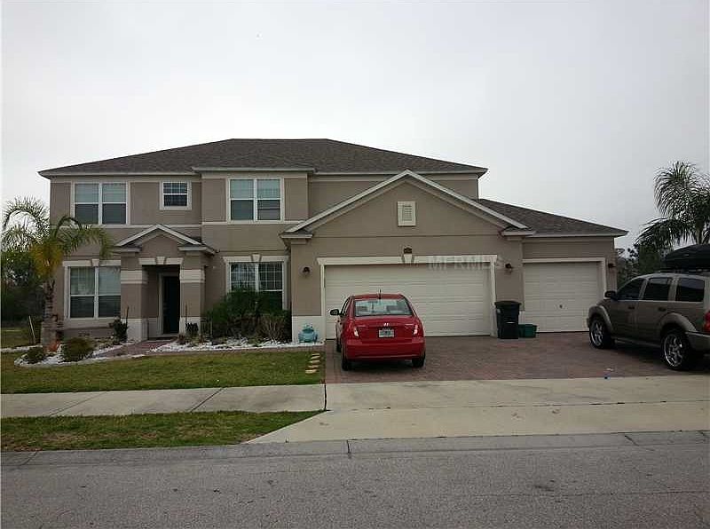 1st image of 1935 Plantation Oak Dr