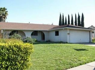 290 Honeysuckle Dr, Fairfield, CA 94533