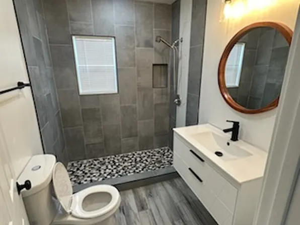 (undisclosed Address), Dallas, TX 75202