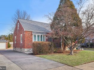 813 Ripley St, Philadelphia, PA 19111