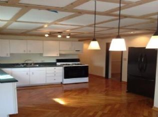 1933 W Addison St, Chicago, IL 60613