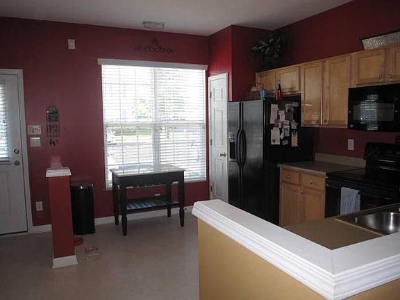 Contemporary kitchen