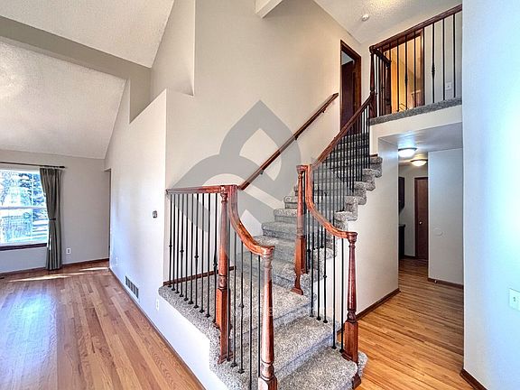 5th image of 10073 Hooker Way