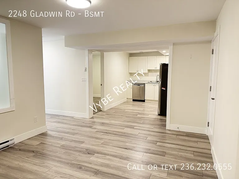 2248 Gladwin Rd #BASEMENT — Photo 7