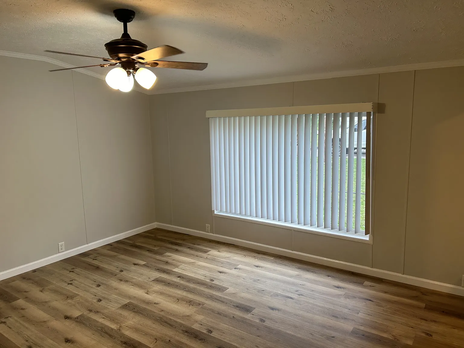 155 Como Avenue - 1 — Photo 4