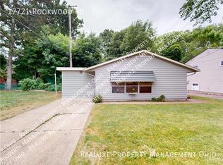 17721 Rookwood Rd, Cleveland, OH 44112